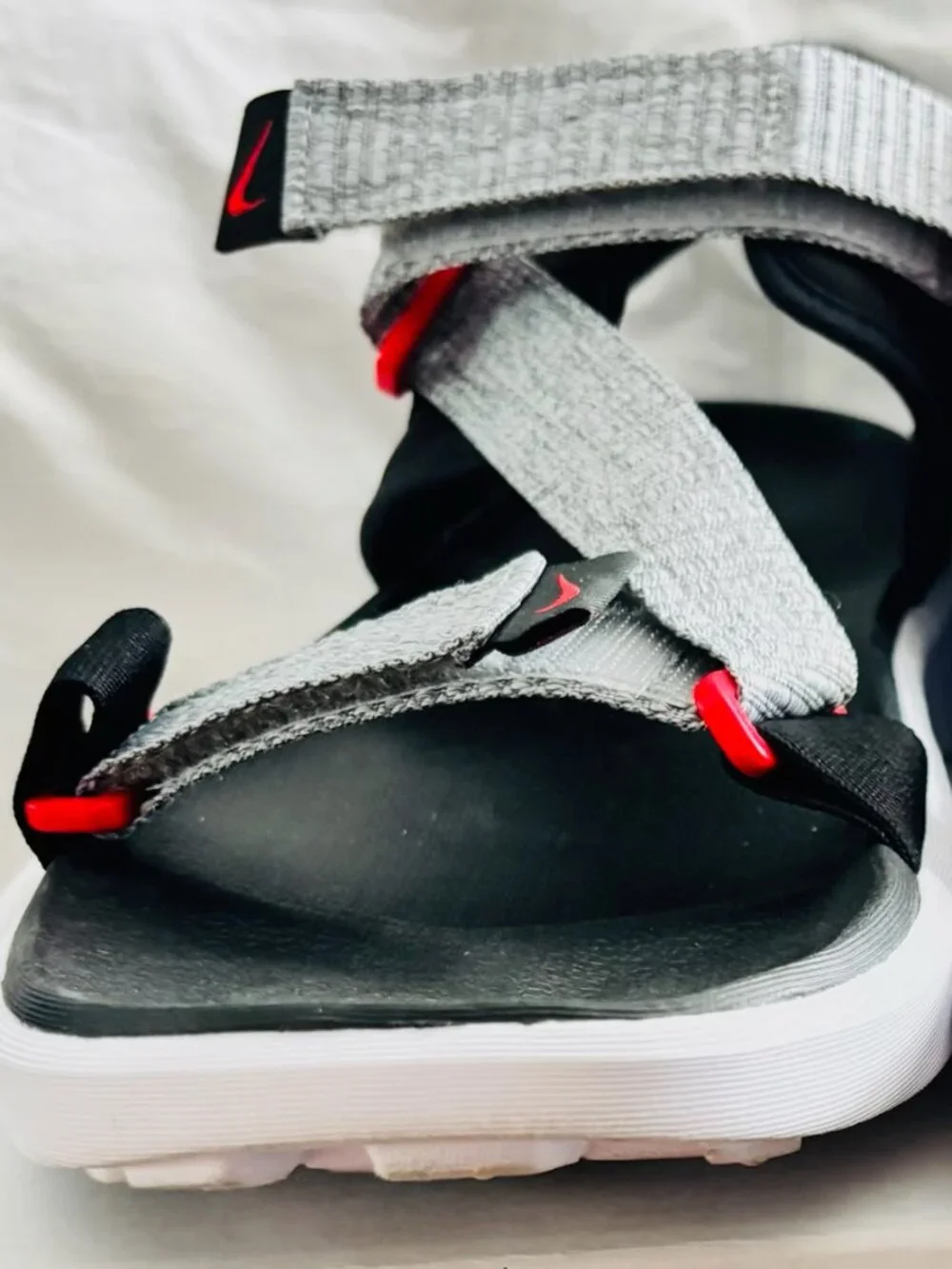 Nike Canyon Men's Sport Sandals Gray Black Red Size 12 Adjustable Comfort